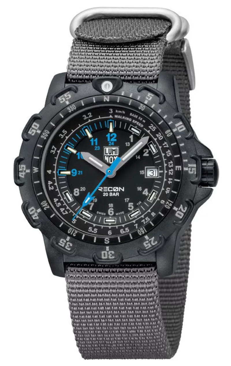 Часы Luminox 8823